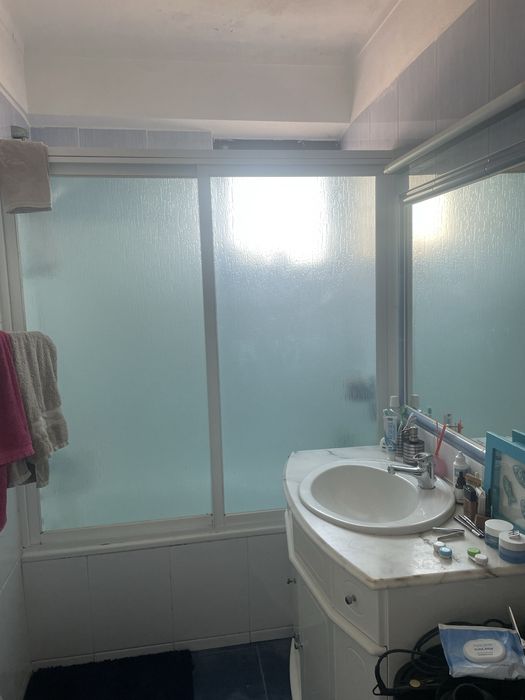 Quarto para Arrendar - Carcavelos