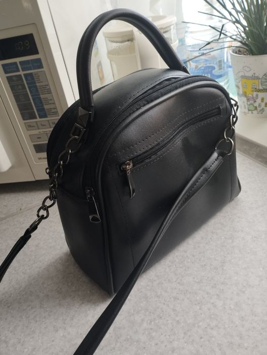 Сумка чорна шкіряна