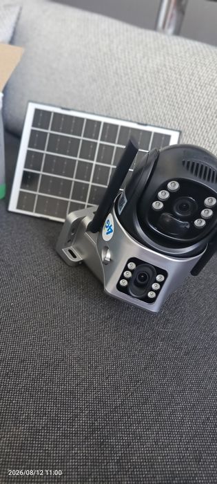 Kamera z panelem solarnym
