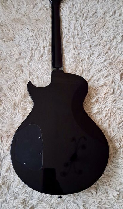 Ibanez ART 120 QA , суцільний гриф.