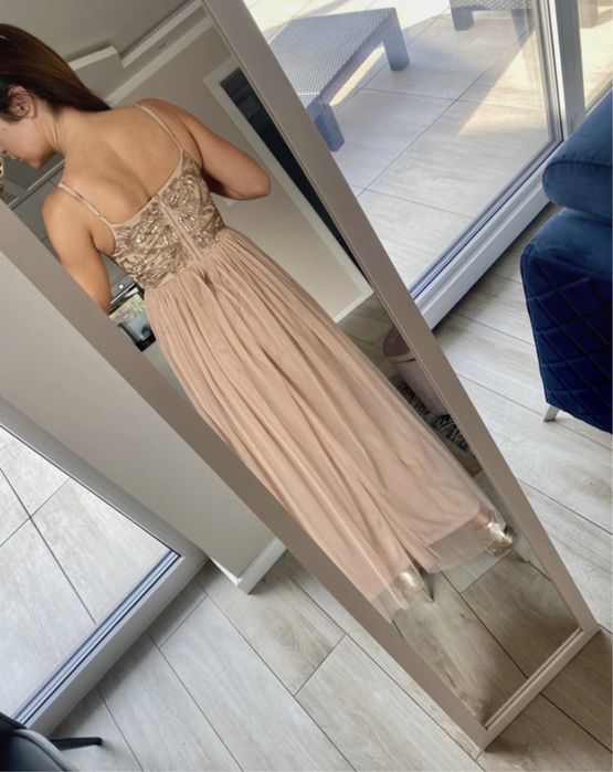 Złota sukienka Asos maya deluxe 38 M długa w cekiny