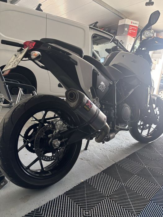 KTM DUKE 690 ABS Akrapovic
