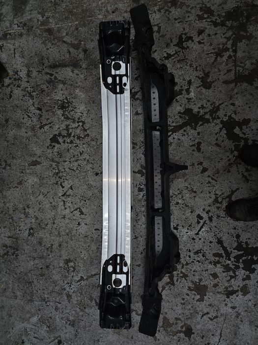 Belka zderzaka przód Toyota Rav4 V lift