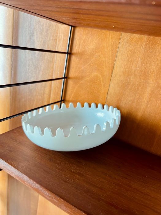 Estante em madeira vintage string