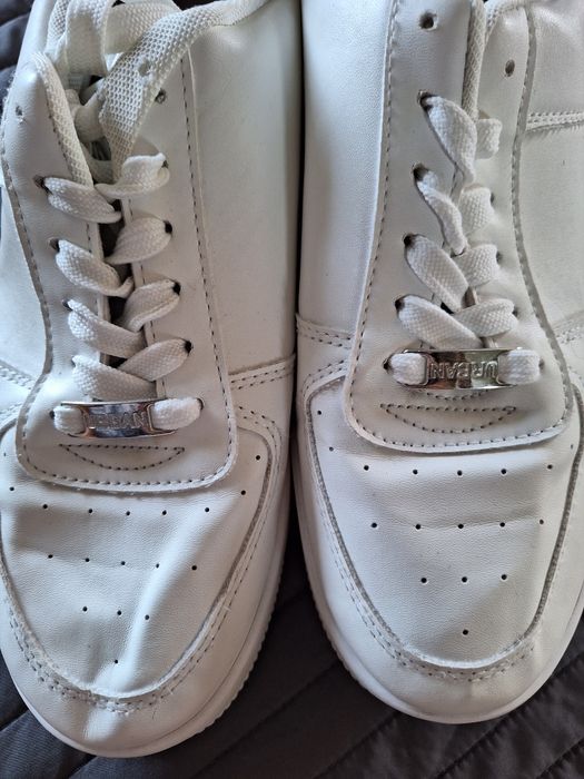 Sprzedam buty sportowe