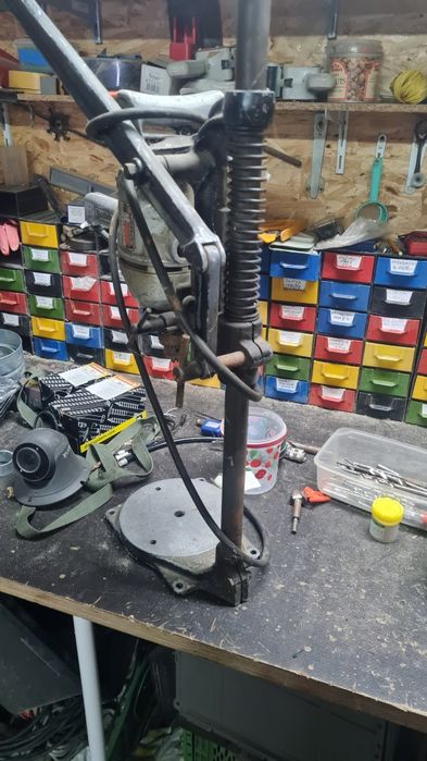 Black decker zabytek wolnoobrotowa wiertarka kolumnowa stołowa statyw