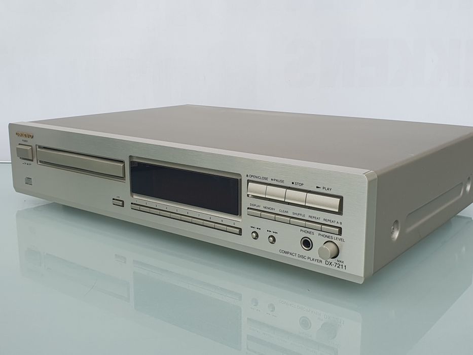 Odtwarzacz CD Onkyo dx-7211 szampański