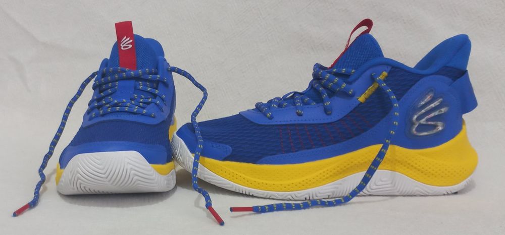 Buty żółto-niebieskie Under Armour GS Curry 3Z7 rozmiar 36 władka 23