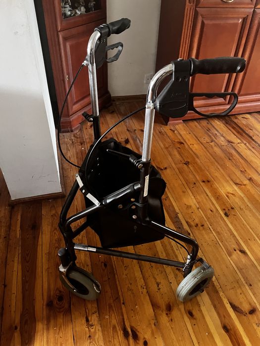 Chodzik dla osoby dorosłej