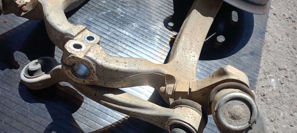 Zwrotnica piasta prawy przód Audi A8 D3