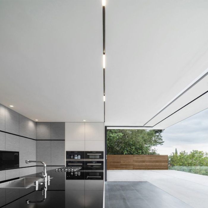 Sistema de iluminação led calha magnetica