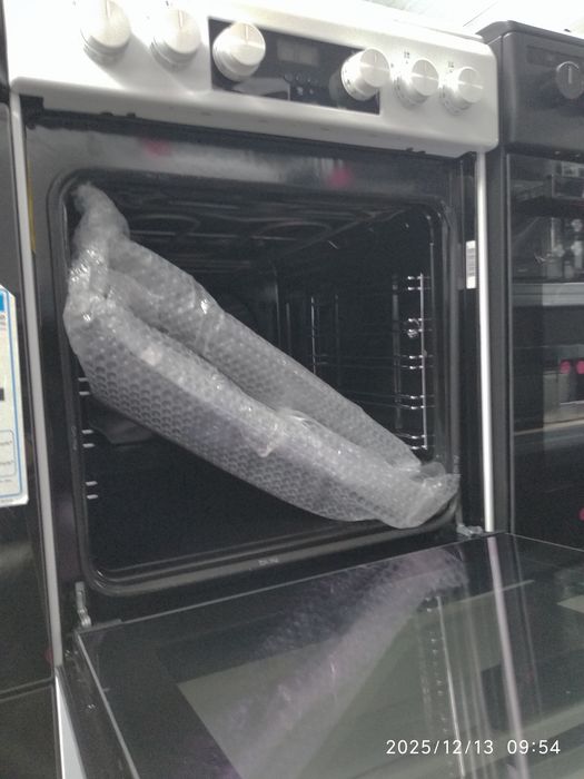 OUTLET Janki ul Wspólna 6 Kuchnia WHIRLPOOL WS5G8CHW/E