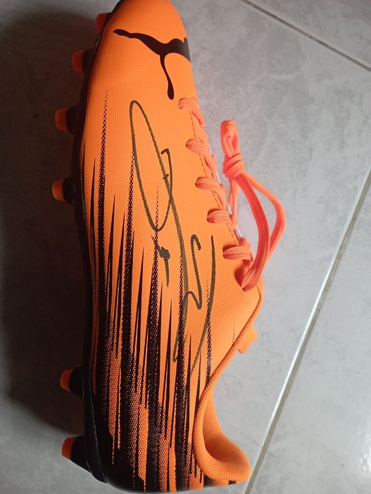 Chuteiras PUMA Novas – Autografadas por DIOGO DALOT