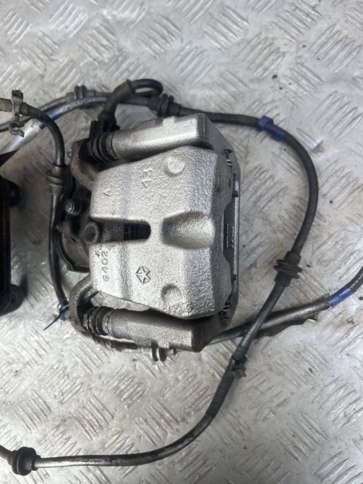 Суппорт в сборе задний Jeep Cherokee KL 14-23