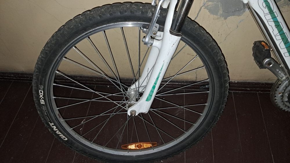 Rower Giant areva mìętowo -biały