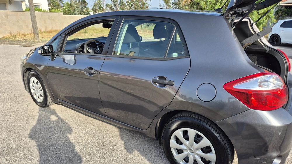 Toyota Auris 2010 1.4 diesel