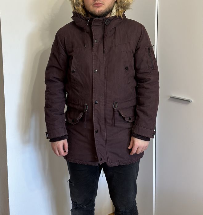 Чоловіча куртка парка Bershka (розмір S)