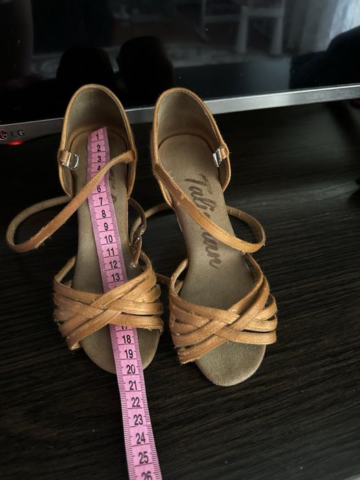 Продам туфлі, латина, фірма Talisman. 5см каблук