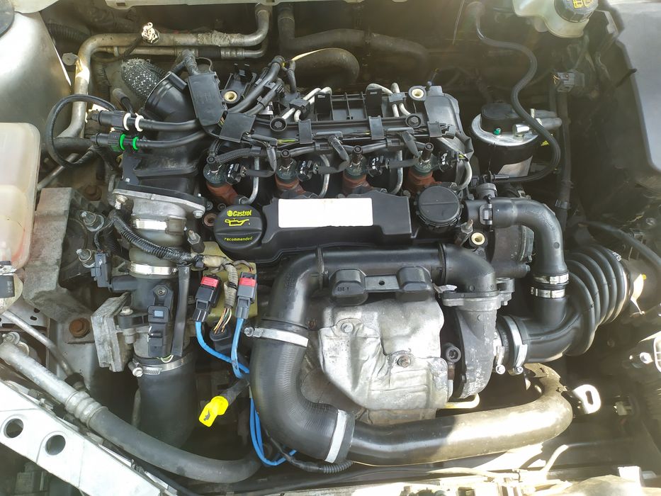 Двигун мотор двигатель 1.6 hdi тдсі D4164T Форд Вольво  пежо сітроен