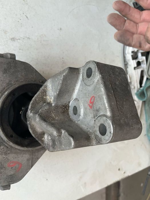 подушка двигателя fiat doblo opel combo 1,3multiget вантажівок