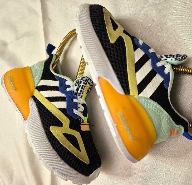 Дитячі кросівки\adidas zx 2k boost kids \оригинал\р.14,5см