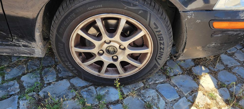 Volvo S40 2001 1.9L