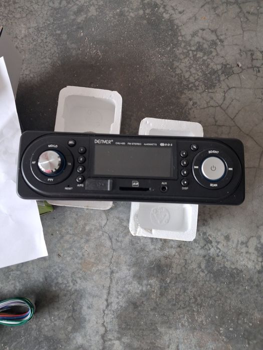 Auto Rádio com entradas USB