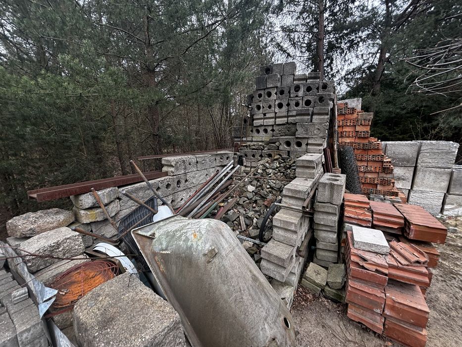 Cegły dziurawki, pustaki, betonowe bloczki