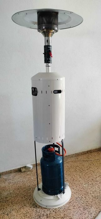 Aquecedor exterior a gás marca Enders (inclui garrafa de gás)