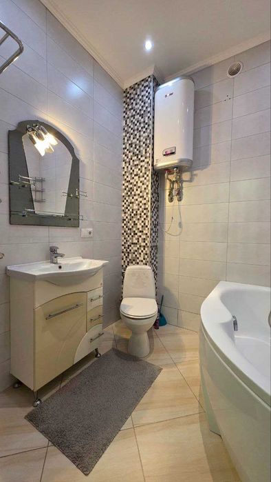 NN S4 Продам 1 комнатную квартиру новострой ремонт Гер. Харькова 131а