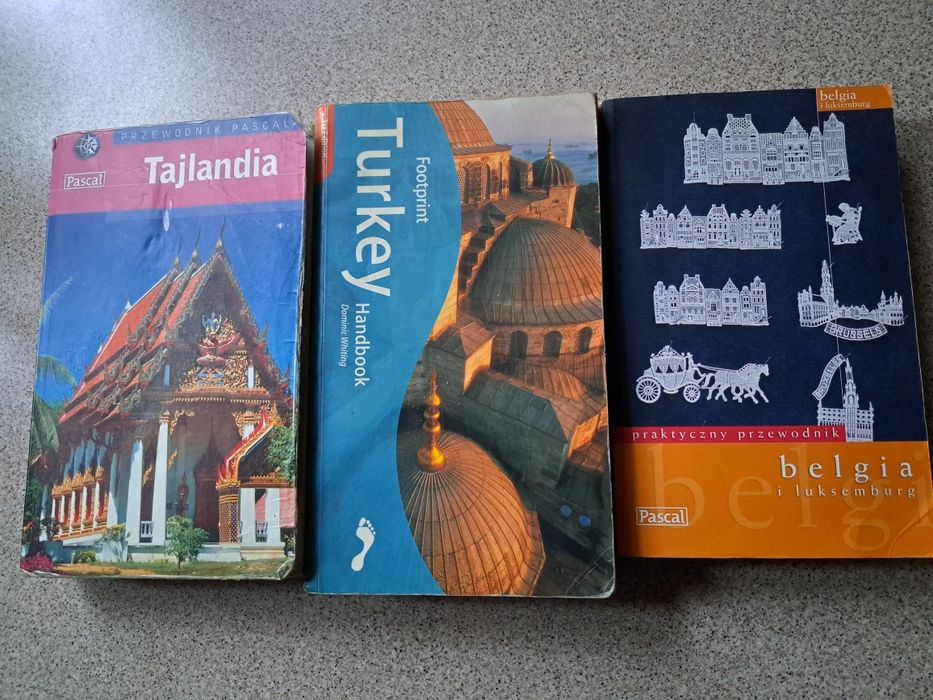 Przewodniki Podróże 7 szt.