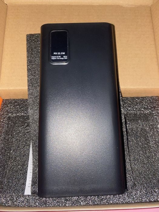 Повер банк Hinne 20000