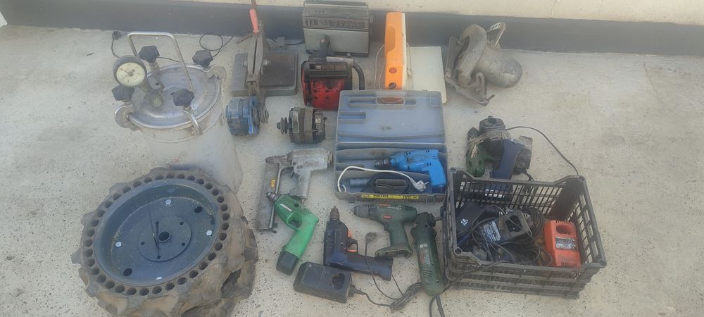 Продам все що на фото.