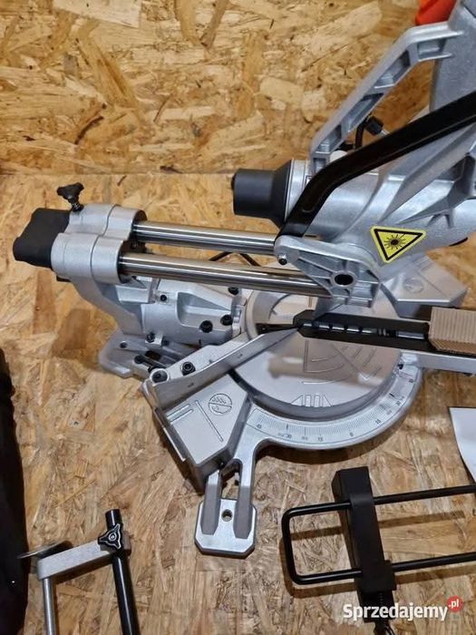 Piła ukośnica z laserem gwarancja