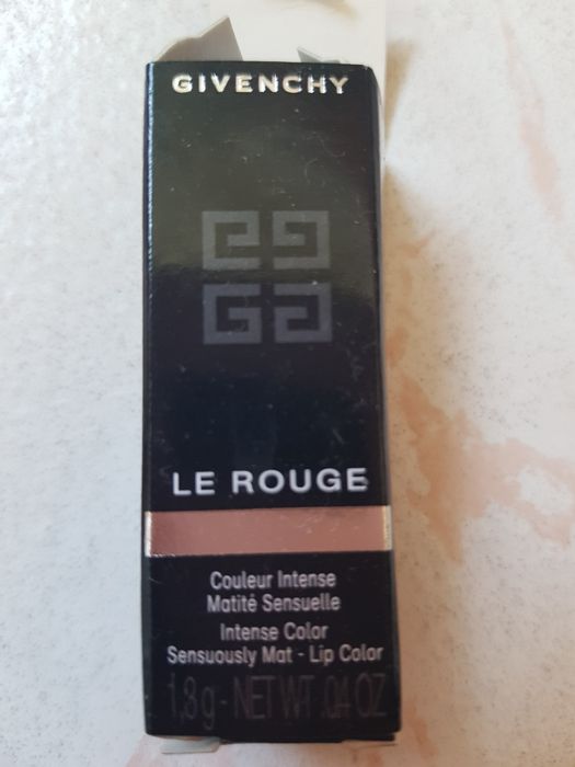 Szminka pomadka Givenchy Le Rouge 202 Rose Dressing