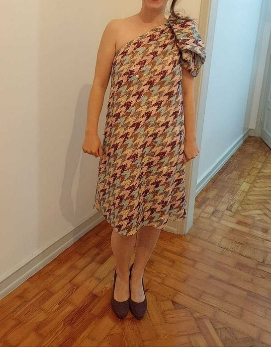 Vendo vestido de festa