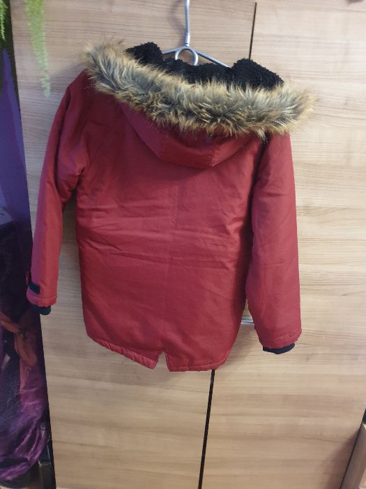 kurtke w rozmiarze 140cm firmy Marks&Spencer stan bardzo dobry