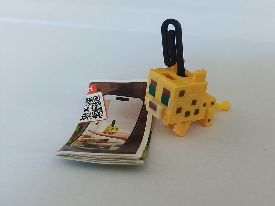 Figurka, zabawka Kinder Joy Minecraft, ocelot