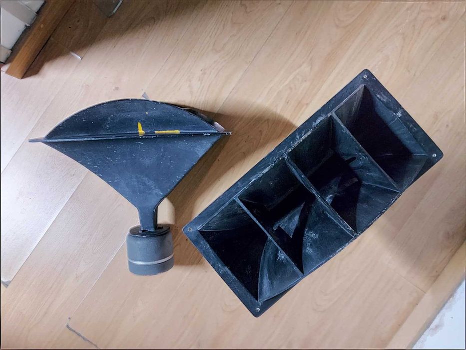 Par de Tweeter JBL - Professional Séries 2410