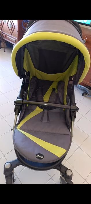 Carrinho Bebé com Ovo