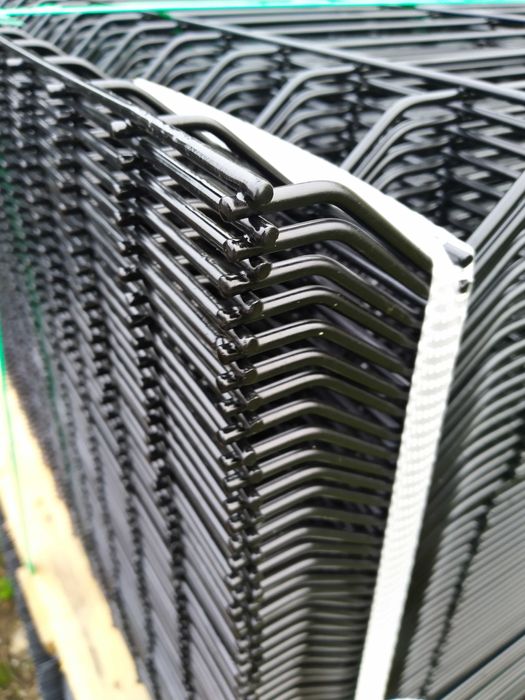 Ogrodzenie panelowe 153 cm fi 4 mm + Montaż Komplet