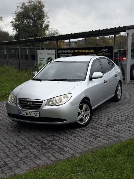 Hyundai Elantra 1.6 ГАЗ 4