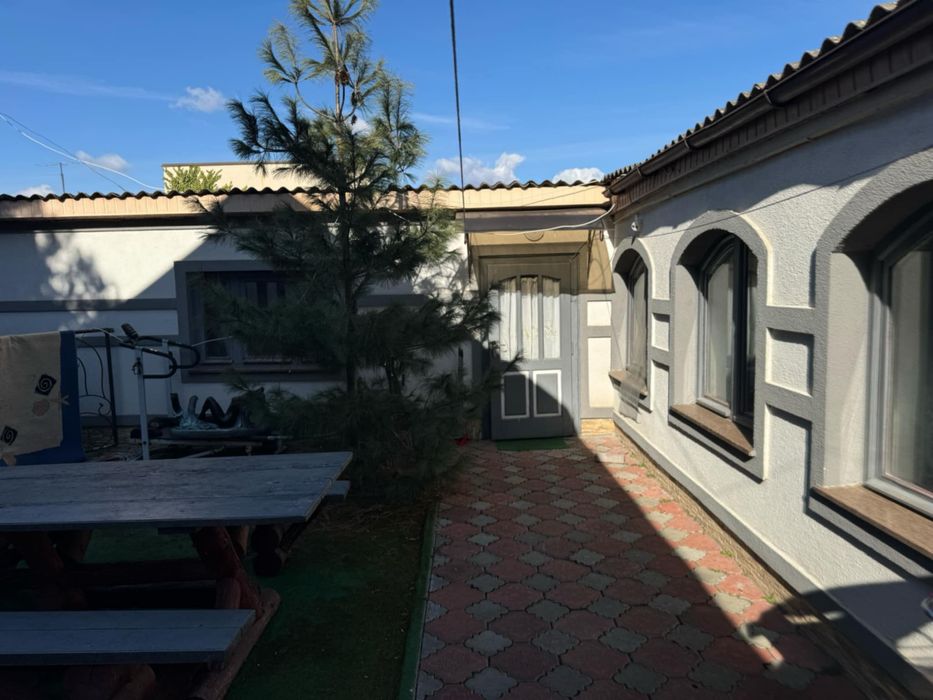 Будинковолодіння 260 м2 Берегово Стефаніка