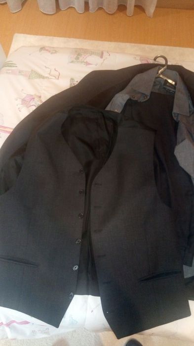 Fato cinzento n.o 52 completo