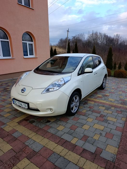 Продам  Nissan Leaf 2011 ,24kw