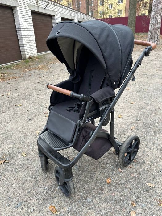 Коляска Roan Bass Next, в гарному стані
