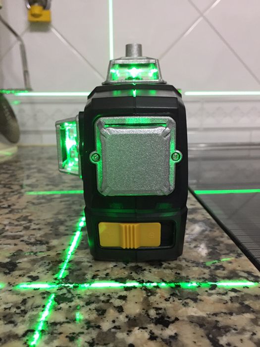 Laser autonivelante 12 linhas novo linha verde
