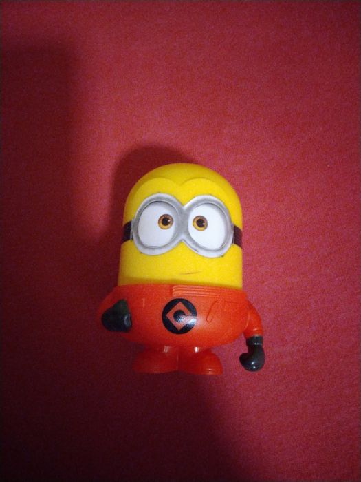 Minionek zabawka Minionki