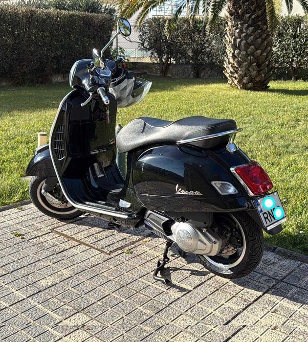 Vespa 125GTS Super 2016 Nacional Preta
