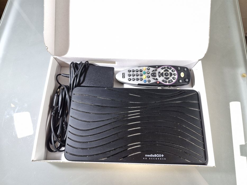Dekoder Canal + Media Box + HD Recorder Dysk 500 GB  ITI-3740SX